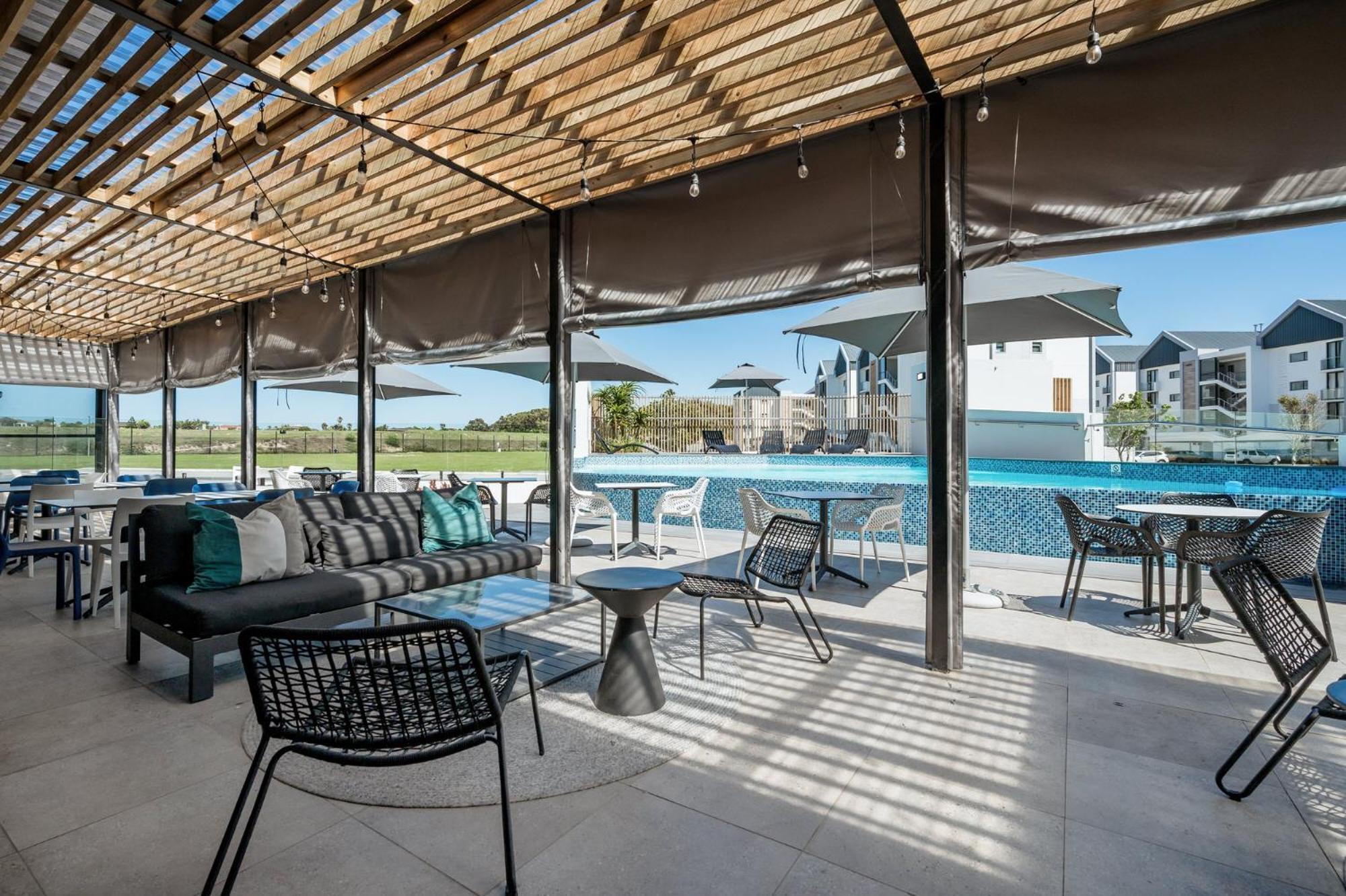 Cozy Modern Apartment At Bellamare Port Elizabeth Eksteriør billede